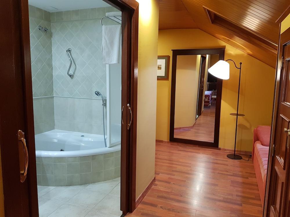 Hotel Cotiella Campo  Buitenkant foto